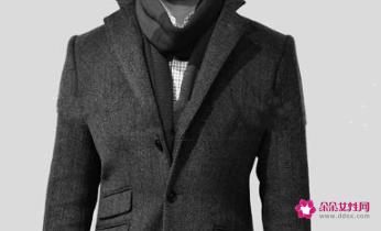 男士围围巾的各种方法