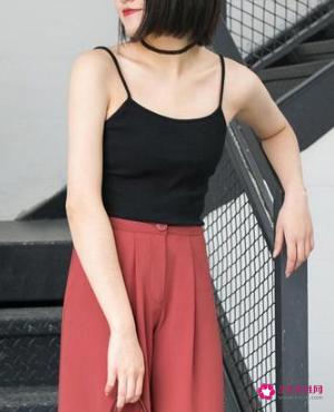 腿短穿什么裤子显腿长