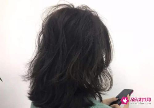 40岁的女人适合什么发型