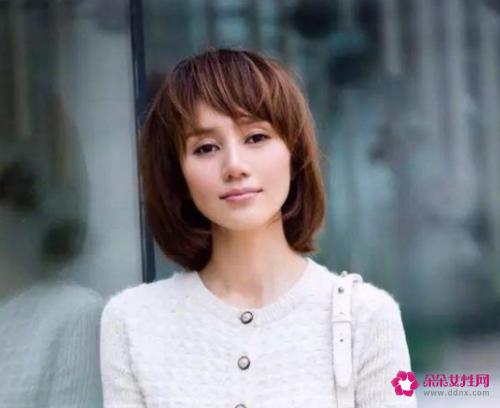 40岁的女人适合什么发型