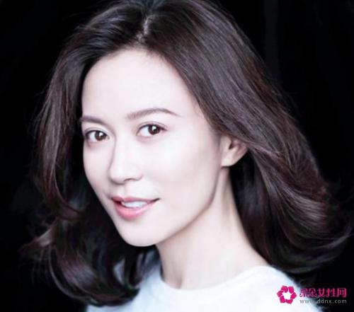 40岁的女人适合什么发型