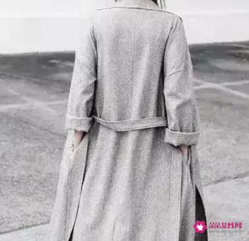 灰色配什么颜色好看