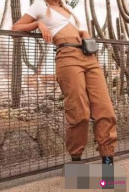 工装裤怎么搭配好看