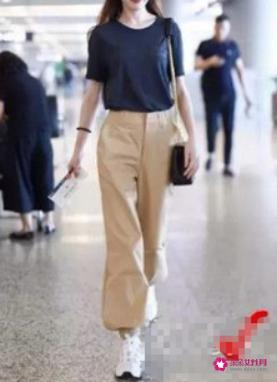 工装裤怎么搭配好看