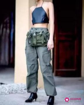 工装裤怎么搭配好看