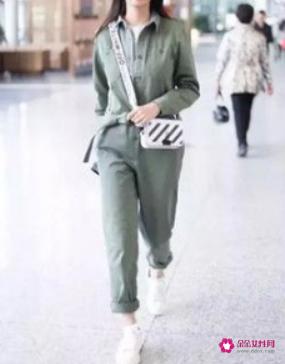 工装裤怎么搭配好看