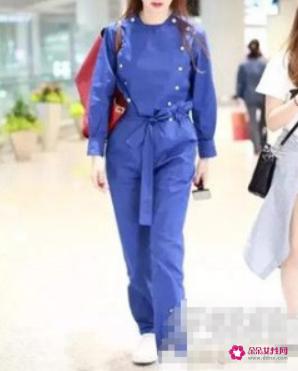 工装裤怎么搭配好看