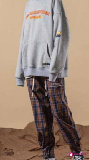 工装裤怎么搭配好看