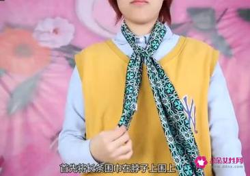 韩国长条围巾怎么围好看