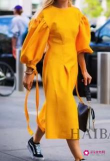 皮肤暗沉穿什么颜色衣服显白