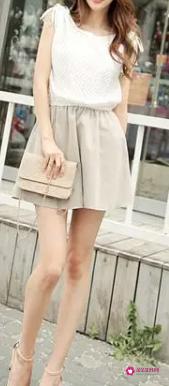 超短裙配什么上衣好看