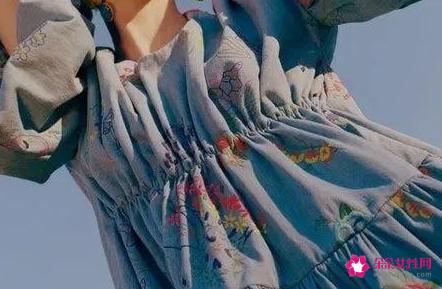 今年流行什么连衣长裙