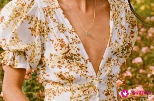 今年流行什么连衣长裙