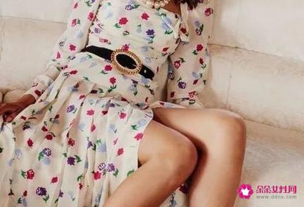 今年流行什么连衣长裙