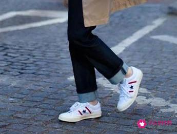 小脚裤搭配什么鞋