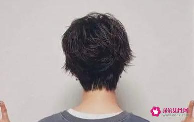 男生头发染什么颜色好看