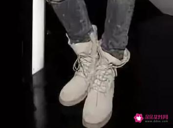 高帮鞋怎么穿进去方便