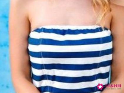 海边穿什么衣服