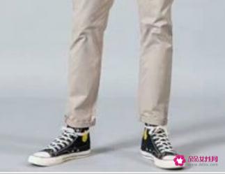 男士休闲裤搭配什么鞋