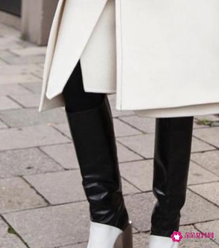 米色外套配什么内搭好看