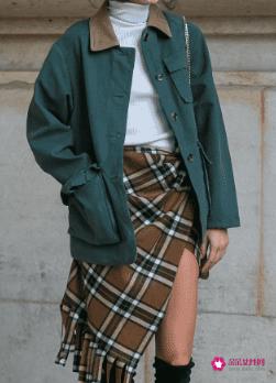 高腰裙怎么搭配上衣