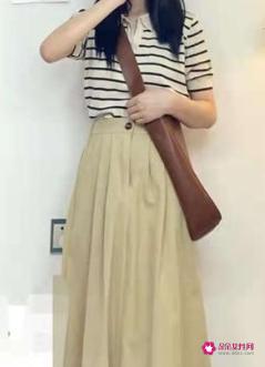 高腰裙怎么搭配上衣