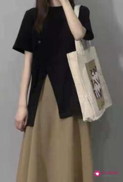 高腰裙怎么搭配上衣