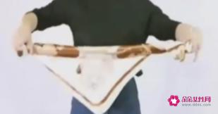 很短的毛线围巾怎么系