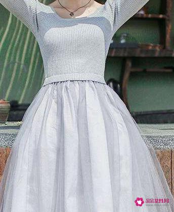 蓬蓬裙怎么搭配上衣