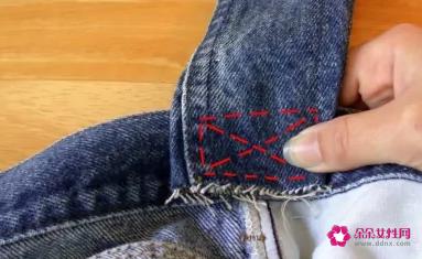 手工diy旧牛仔裤改包包