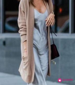 蕾丝连衣裙怎么搭配