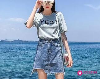 女孩子裙子里面穿什么