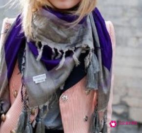 小三角围巾的系法图解