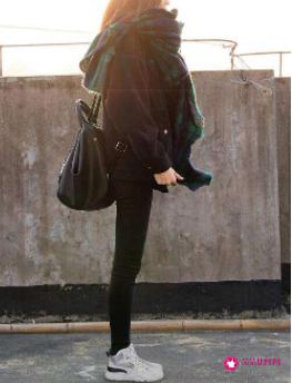 高帮鞋搭配什么衣服