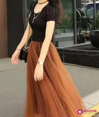 怎样搭配服装小窍门