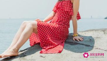 去海边玩穿什么衣服合适