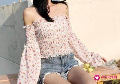 去海边玩穿什么衣服合适