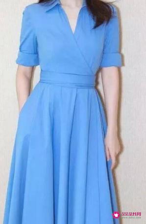 穿什么颜色的衣服显白 女生