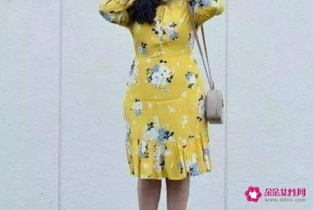 身材偏胖女人穿什么衣服好看