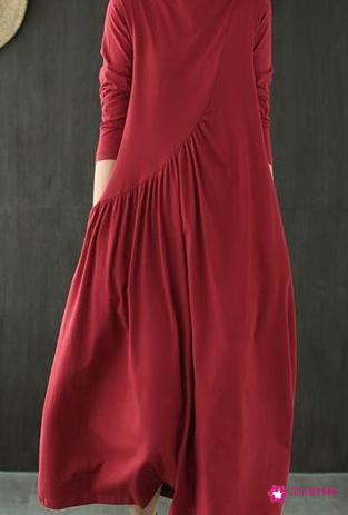 女士打底连衣裙搭配