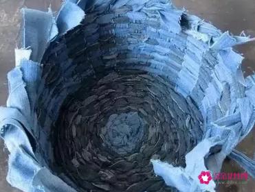 旧牛仔裤的废物利用