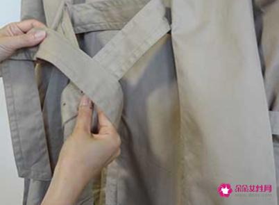 各种腰带的系法图解背后