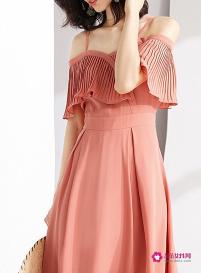 露肩裹胸内衣怎么穿