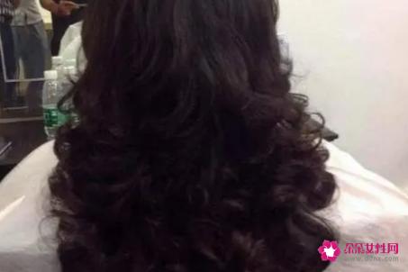 烫发热烫好还是冷烫好