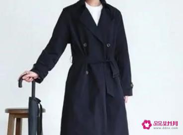 春装搭配图整体休闲