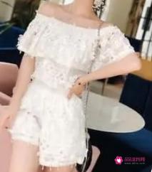 蕾丝裤搭配什么衣服