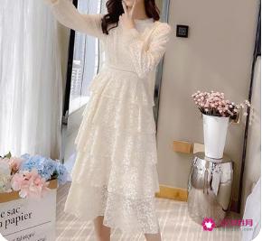 蕾丝裤搭配什么衣服