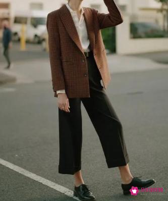 阔腿裤搭配什么鞋子好看