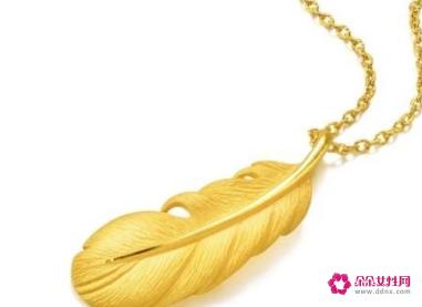 男士项链配什么吊坠好