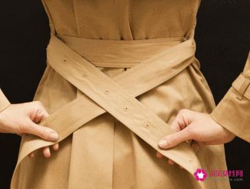 各种腰带的系法图解 大衣